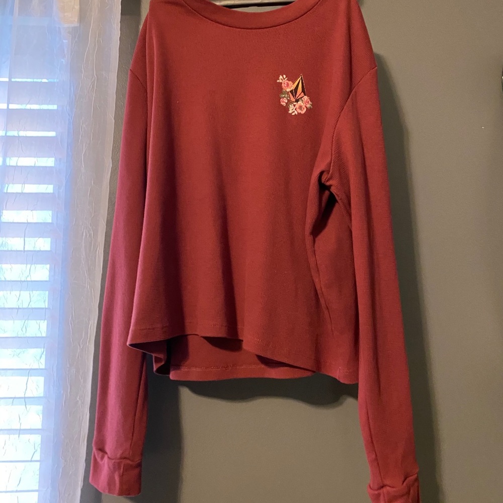 Volcom t shirt